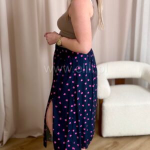 Alternative view of Spódnica z wiskozy granatowa w różowe serca