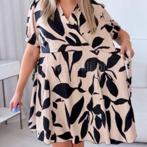 Alternative view of Sukienka Oliwia plus size beżowa w czarne liscie